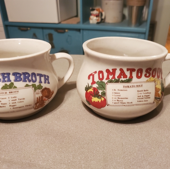 Vintage soup mugs with recipe on them. - Picture 3 of 8